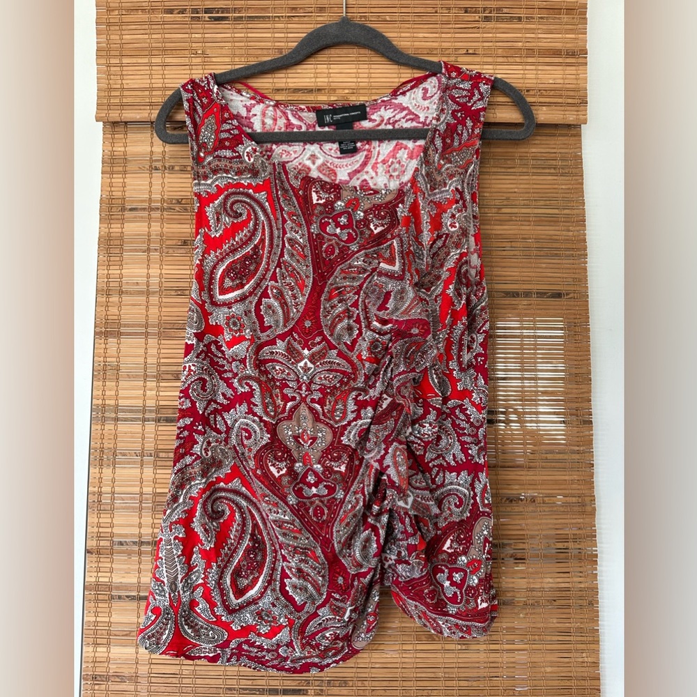 INC International Concepts Women’s Red, Black and White Printed Tank Top